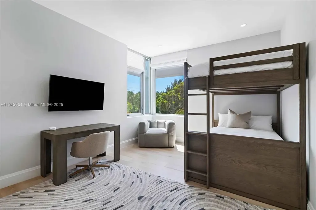 1280 S Ocean Boulevard Delray Beach FL 33483