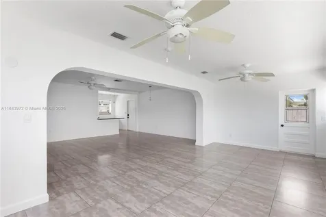 9215 SW 178th Terrace Palmetto Bay FL 33157