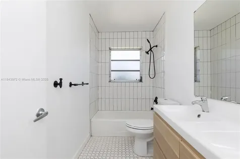 9215 SW 178th Terrace Palmetto Bay FL 33157