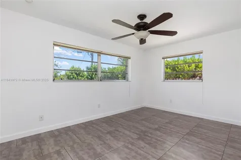 9215 SW 178th Terrace Palmetto Bay FL 33157