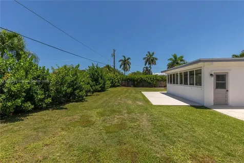 9215 SW 178th Terrace Palmetto Bay FL 33157