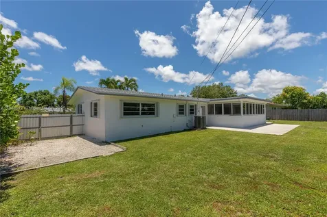 9215 SW 178th Terrace Palmetto Bay FL 33157