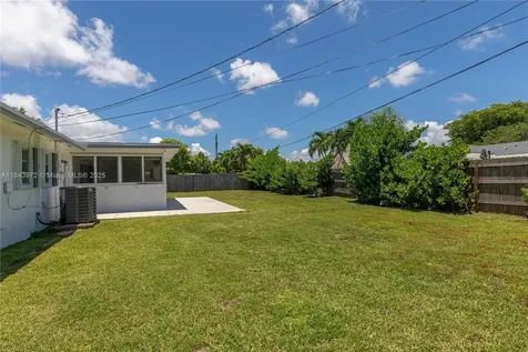 9215 SW 178th Terrace Palmetto Bay FL 33157