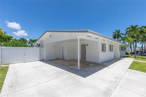 9215 SW 178th Terrace Palmetto Bay FL 33157