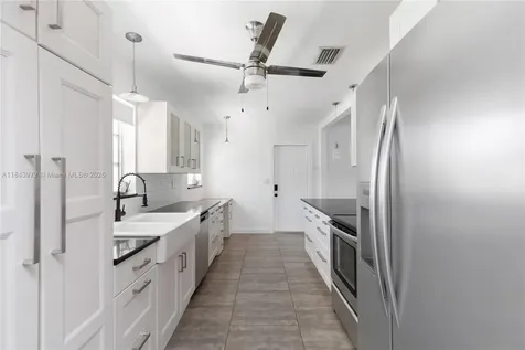 9215 SW 178th Terrace Palmetto Bay FL 33157