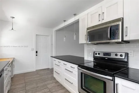 9215 SW 178th Terrace Palmetto Bay FL 33157