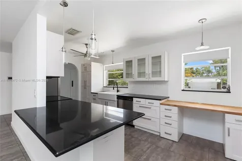 9215 SW 178th Terrace Palmetto Bay FL 33157