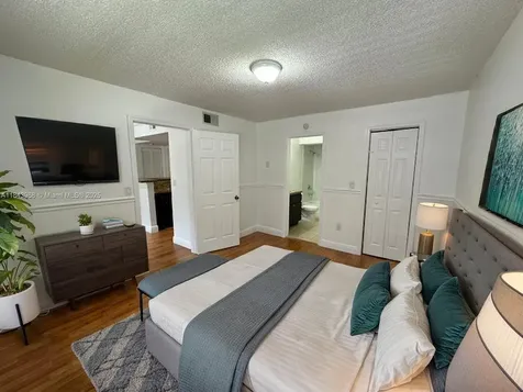 15590 SW 106th Lane Miami FL 33196