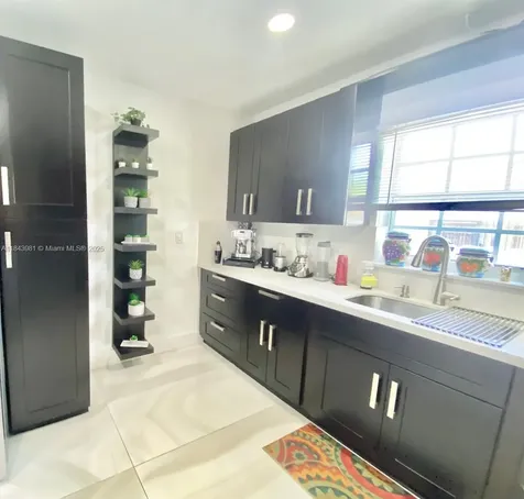 739 NW 112th Street Miami FL 33168