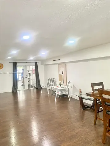739 NW 112th Street Miami FL 33168