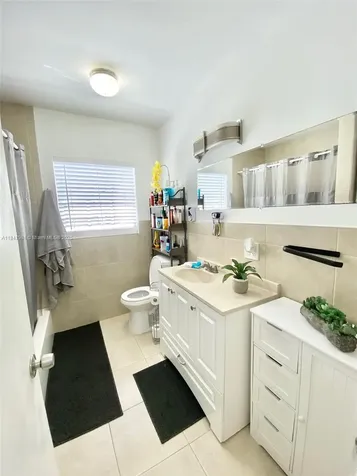 739 NW 112th Street Miami FL 33168