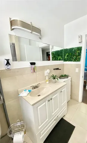 739 NW 112th Street Miami FL 33168