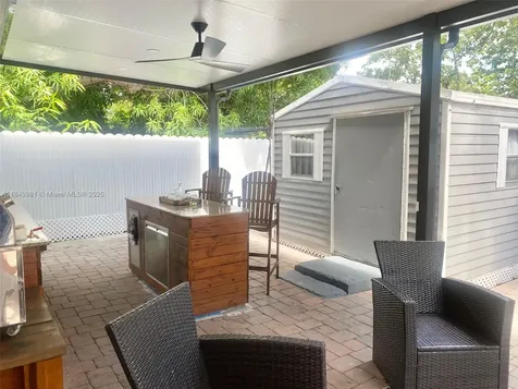 739 NW 112th Street Miami FL 33168