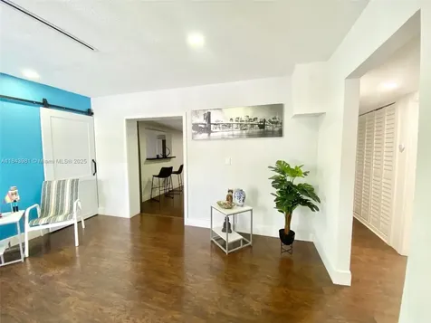 739 NW 112th Street Miami FL 33168