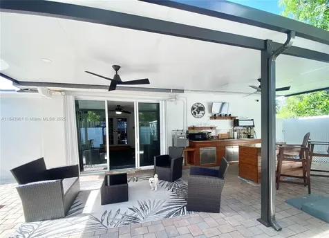 739 NW 112th Street Miami FL 33168