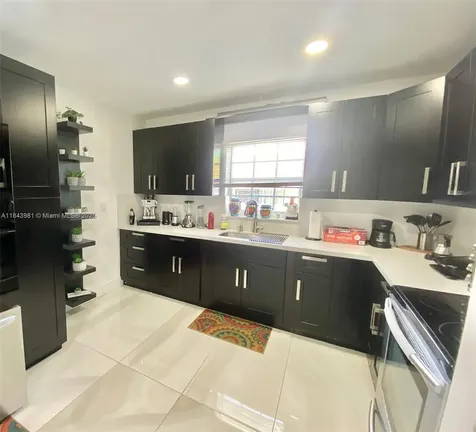 739 NW 112th Street Miami FL 33168