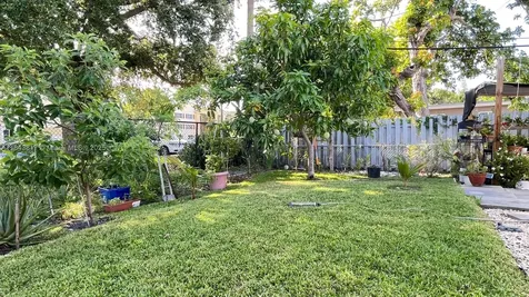 1445 NW 116th Terrace Miami FL 33167