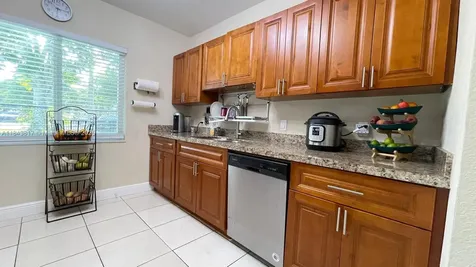 1445 NW 116th Terrace Miami FL 33167