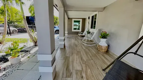 1445 NW 116th Terrace Miami FL 33167