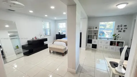 1445 NW 116th Terrace Miami FL 33167