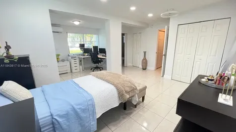 1445 NW 116th Terrace Miami FL 33167