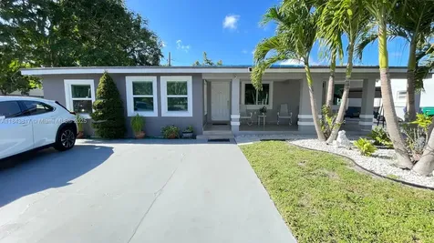 1445 NW 116th Terrace Miami FL 33167