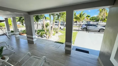 1445 NW 116th Terrace Miami FL 33167