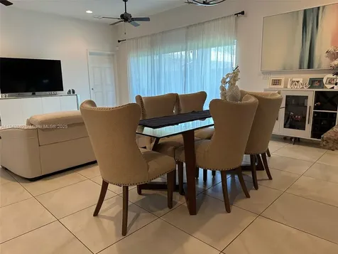 210 SW 4th Street Dania Beach FL 33004