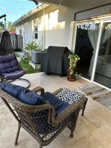 210 SW 4th Street Dania Beach FL 33004