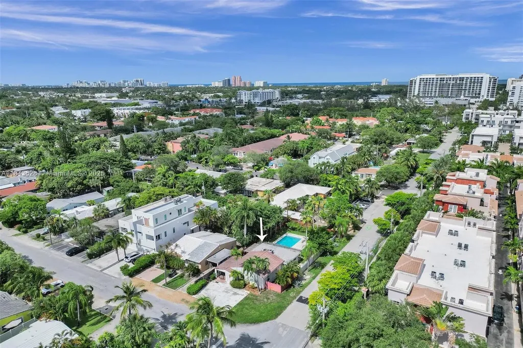 1100 NE 17th Terrace Fort Lauderdale FL 33304