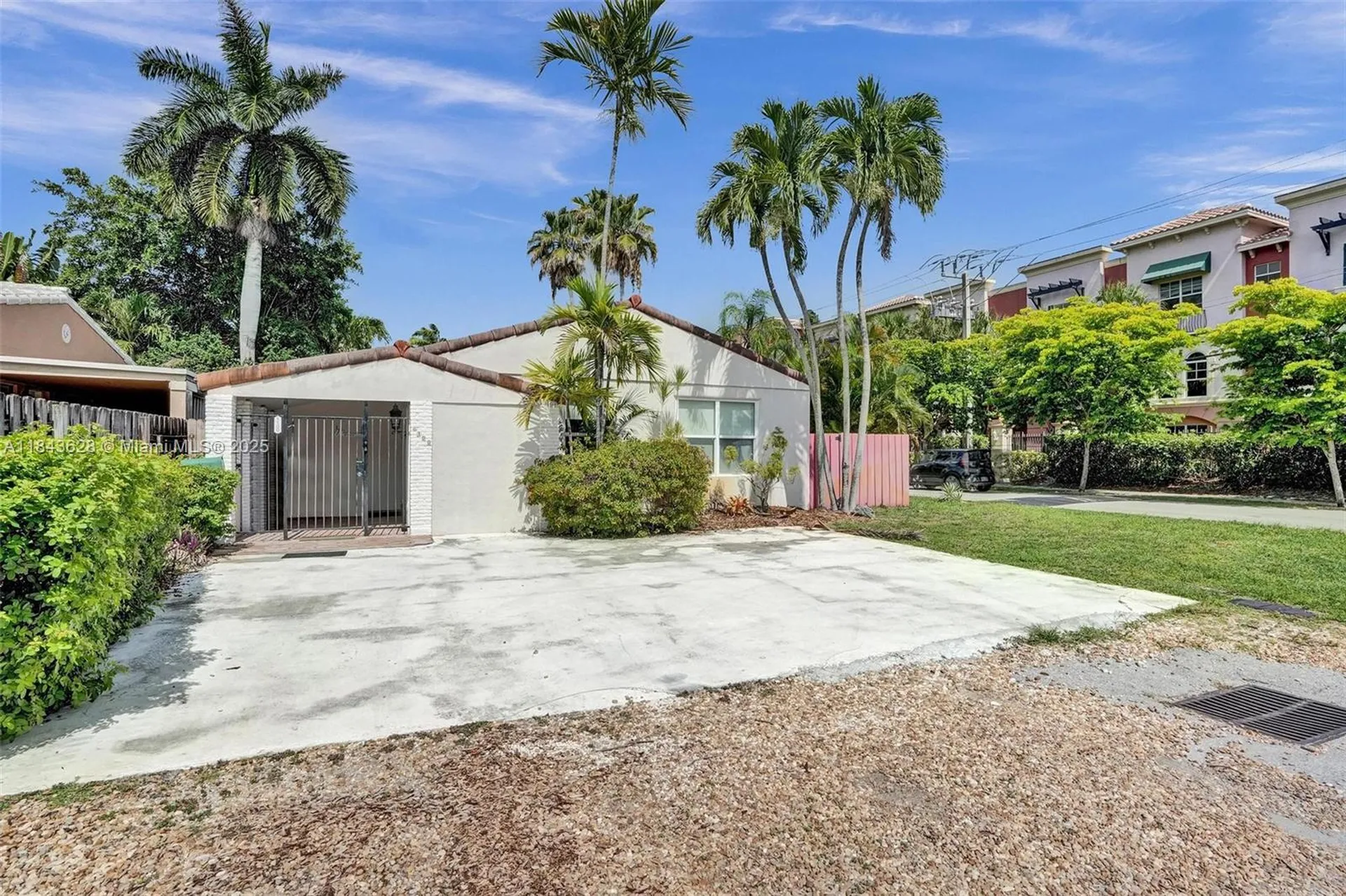 1100 NE 17th Terrace Fort Lauderdale FL 33304