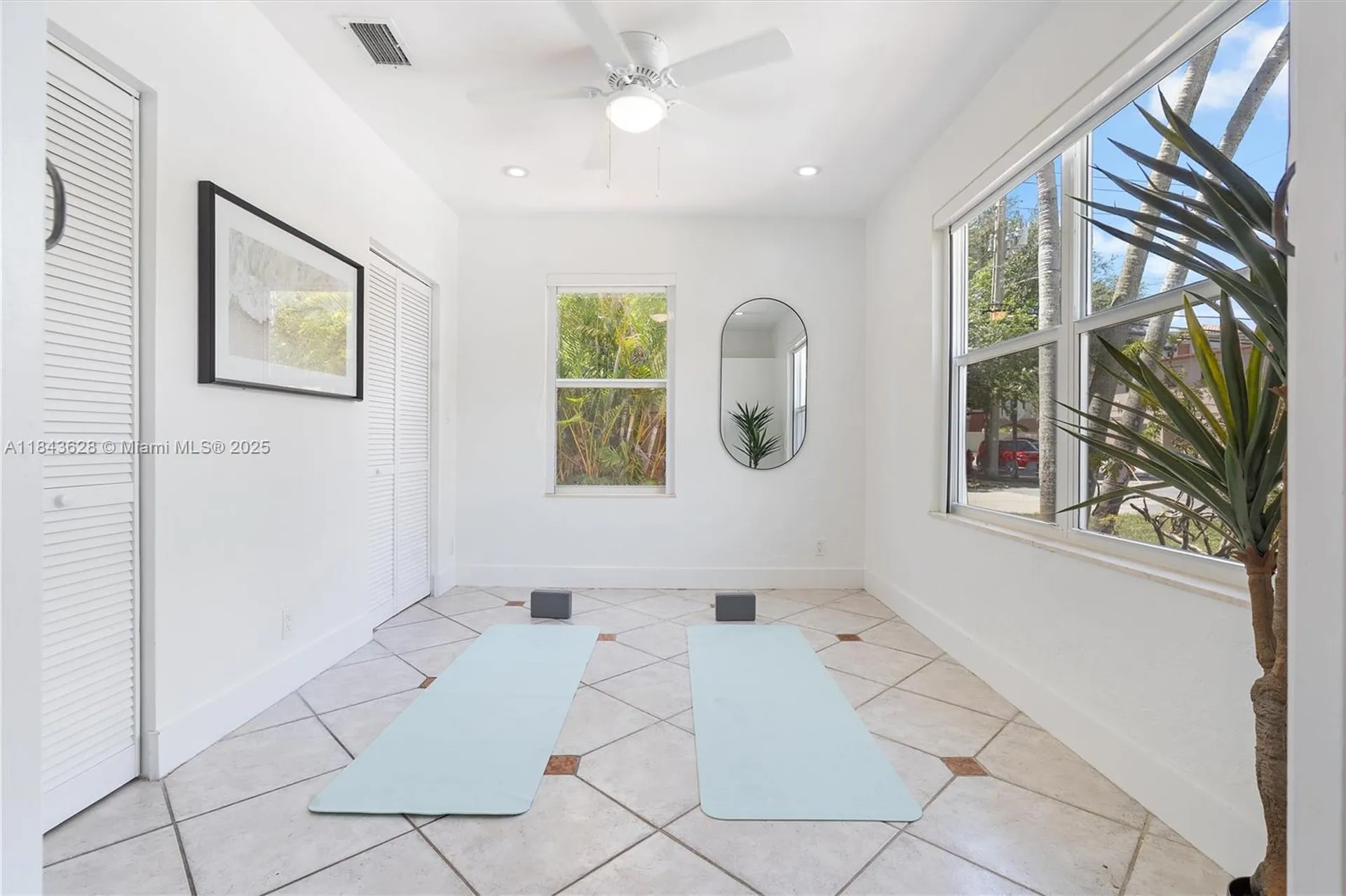 1100 NE 17th Terrace Fort Lauderdale FL 33304