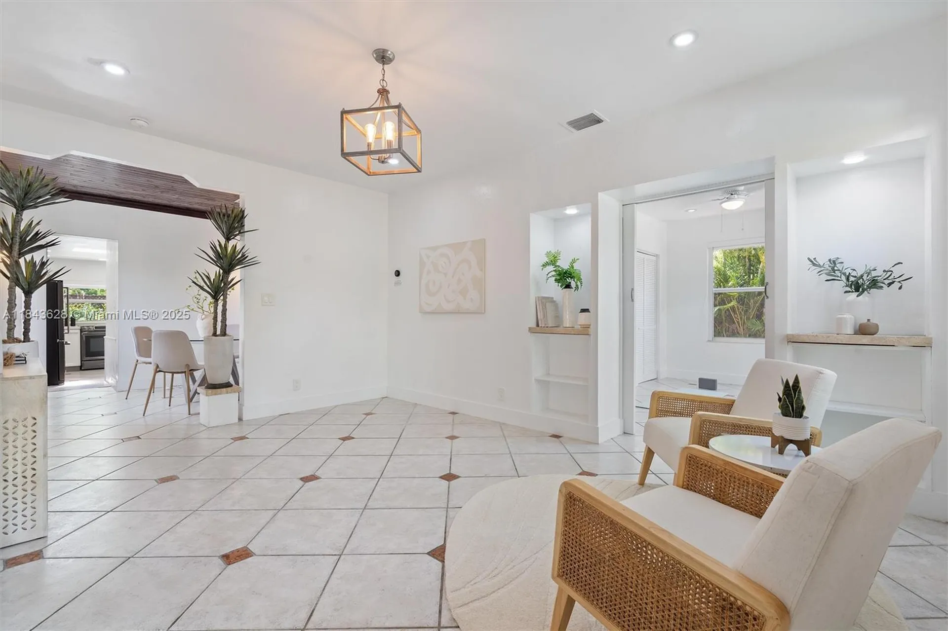 1100 NE 17th Terrace Fort Lauderdale FL 33304