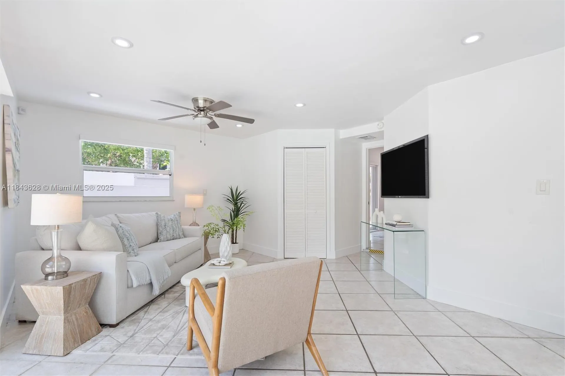 1100 NE 17th Terrace Fort Lauderdale FL 33304