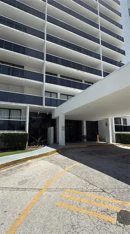 3675 N Country Club Drive Aventura FL 33180