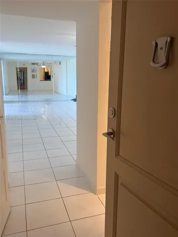 3675 N Country Club Drive Aventura FL 33180