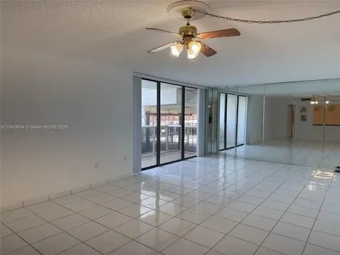 3675 N Country Club Drive Aventura FL 33180
