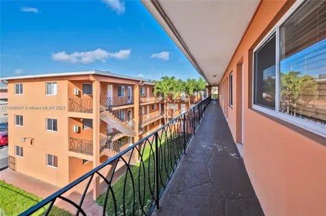 2330 NW 11th Street Miami FL 33125