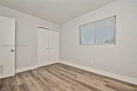 2330 NW 11th Street Miami FL 33125