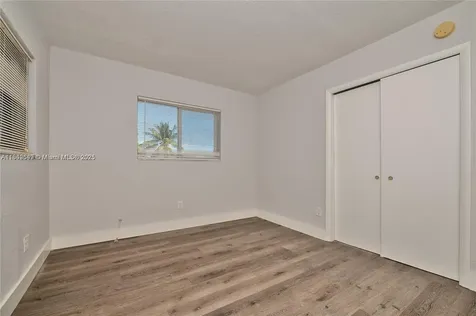 2330 NW 11th Street Miami FL 33125