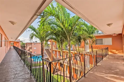 2330 NW 11th Street Miami FL 33125