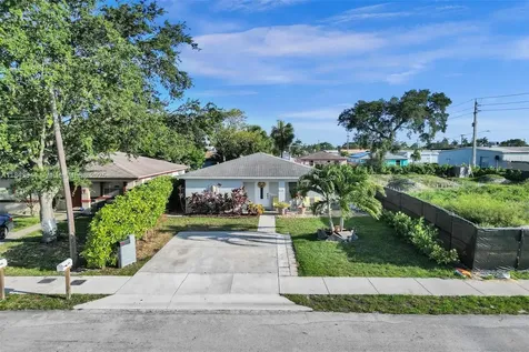 320 NE 33rd Street Oakland Park FL 33334