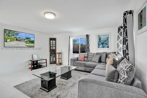 320 NE 33rd Street Oakland Park FL 33334