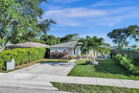 320 NE 33rd Street Oakland Park FL 33334