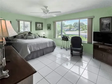 2101 NW 119th Avenue Pembroke Pines FL 33026