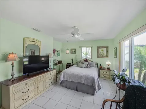 2101 NW 119th Avenue Pembroke Pines FL 33026