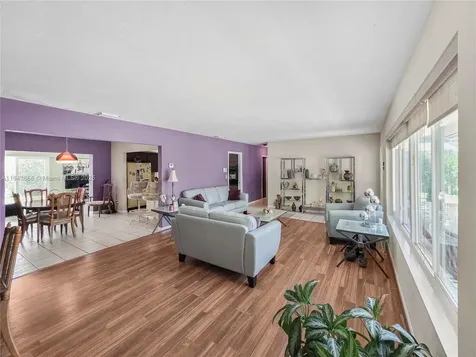2101 NW 119th Avenue Pembroke Pines FL 33026