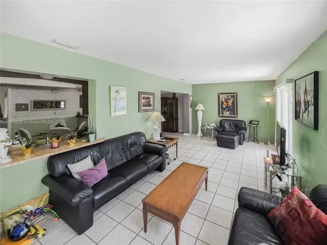 2101 NW 119th Avenue Pembroke Pines FL 33026
