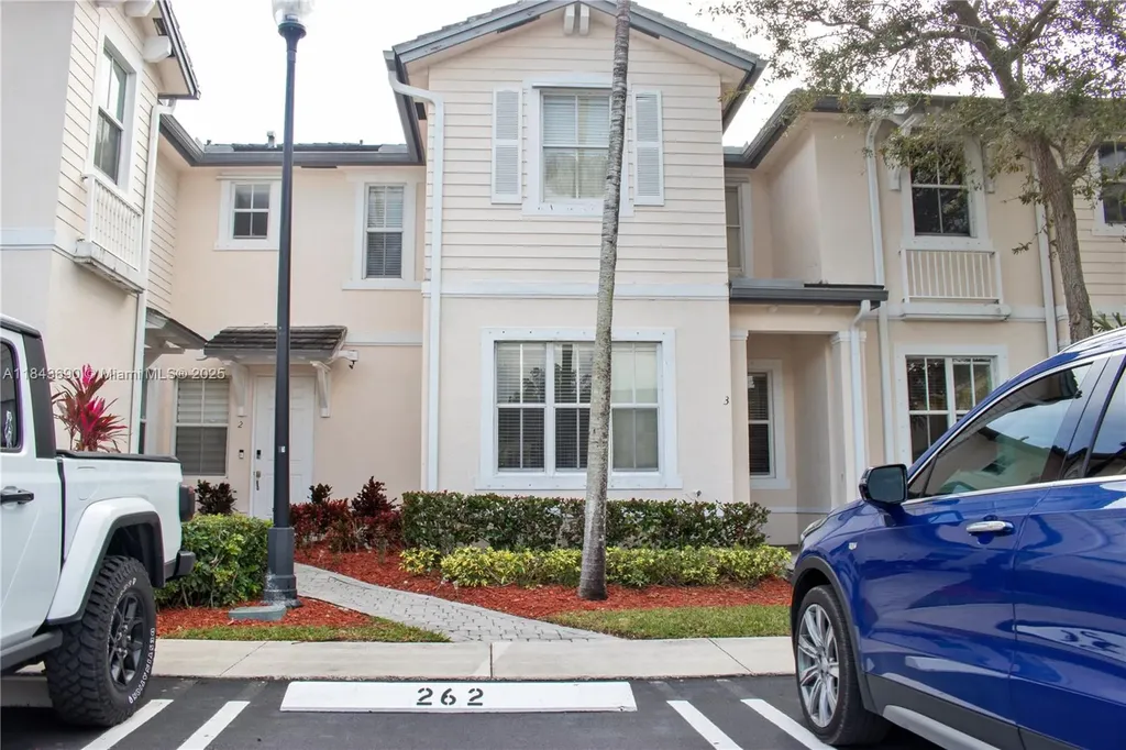 153 SE 28th Place Homestead FL 33033