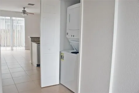 153 SE 28th Place Homestead FL 33033